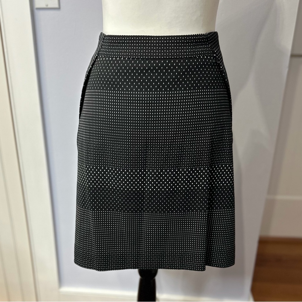 Worth Elegant Black Polka Dot Skirt, cotton/stretch; size 4; like new!